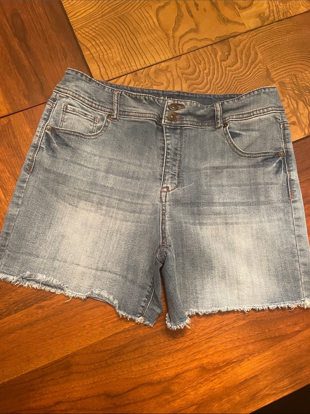 Style & Co. Light Blue High-Rise Frayed Hem Denim Shorts M26